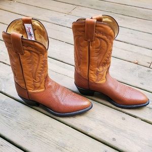 Mens VINTAGE Tony Lama cowboy boots excellent condition.  8.5 B soft and supple